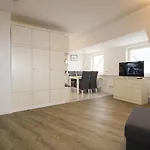 Hüs Auert Tharep, Wohnung 2